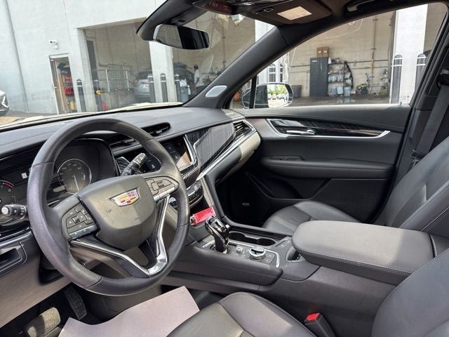 Certified 2024 Cadillac XT6 Premium Luxury FWD image 10