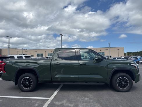 Used 2022 Toyota Tundra SR5 image 2