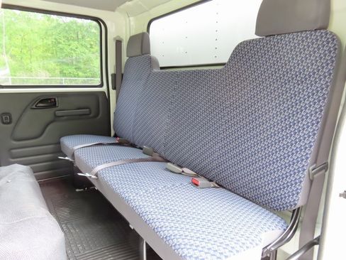 New 2024 Chevrolet Low Cab Forward image 23