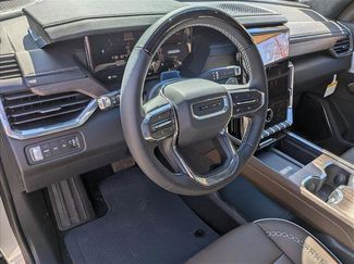 New 2026 GMC Acadia Denali Ultimate video 3