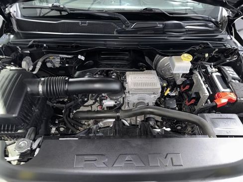 Used 2022 RAM 1500 Limited w/ Body-Colour Bumper Group AWD/4WD image 9
