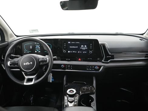 Used 2023 Kia Sportage LX image 13