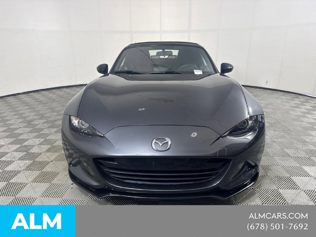 Used 2017 MAZDA MX-5 Miata Club w/ Brembo/BBS Package RWD image 2