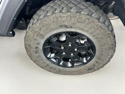Used 2023 Jeep Wrangler Unlimited w/ 8.4" Radio Group AWD/4WD image 11