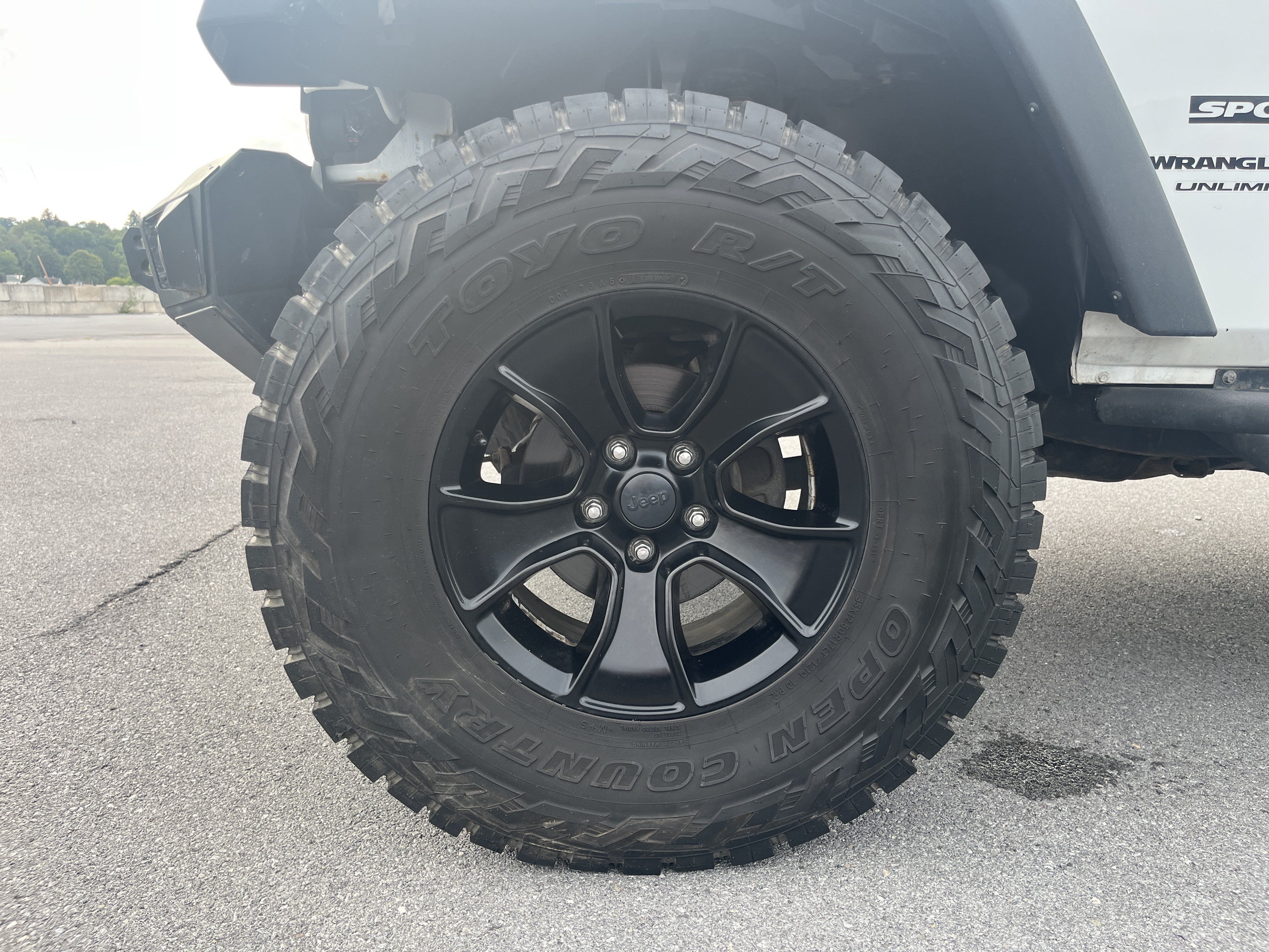 Used 2018 Jeep Wrangler Unlimited Sport S AWD/4WD image 16