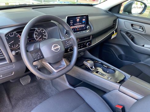 Certified 2025 Nissan Rogue S FWD image 14