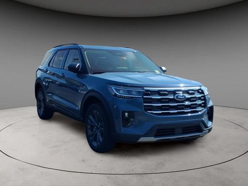 New 2026 Ford Explorer Active w/ Active Comfort Package AWD/4WD image 13