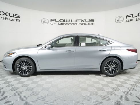 New 2025 Lexus ES 350 w/ Premium Package image 4