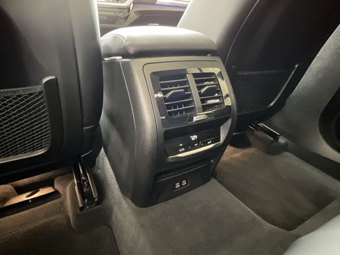 Used 2022 BMW X4 xDrive30i AWD/4WD image 24