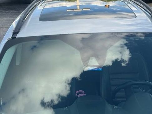 Used 2018 Ford Escape SEL w/ Ford Safe & Smart Package FWD image 3