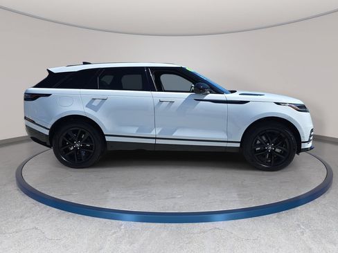 Certified 2026 Land Rover Range Rover Velar Dynamic SE AWD/4WD image 4