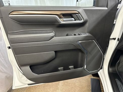 Used 2023 Chevrolet Silverado 1500 LT image 21