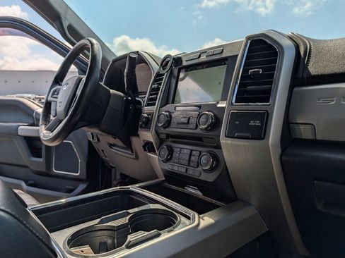 Used 2018 Ford F350 Lariat AWD/4WD image 24