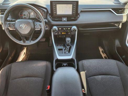 Used 2019 Toyota RAV4 XLE image 20