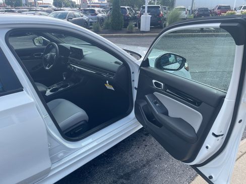 New 2026 Honda Civic image 12