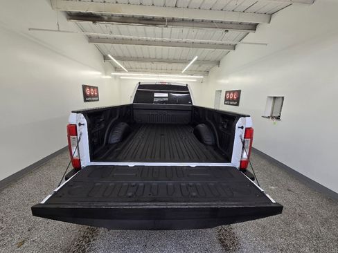 Used 2019 Ford F250 XLT w/ XLT Value Package image 6