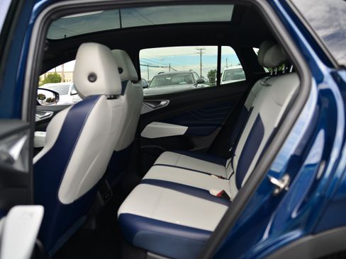 Used 2023 Volkswagen ID.4 S RWD image 19
