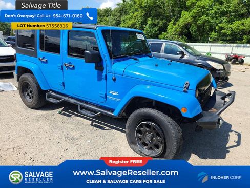 Used 2011 Jeep Wrangler Unlimited Sahara w/ Dual Top Group AWD/4WD image 5