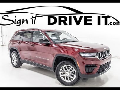 Used 2023 Jeep Grand Cherokee Laredo