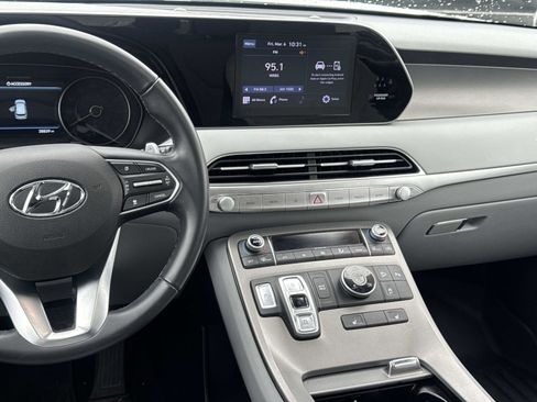 Used 2021 Hyundai Palisade SEL w/ Convenience Package image 3