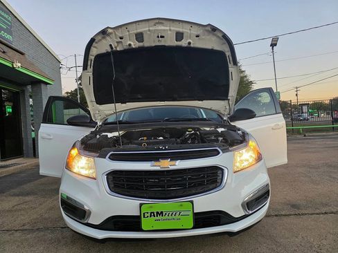 Used 2016 Chevrolet Cruze LS image 45