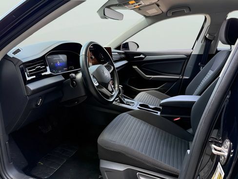 Used 2025 Volkswagen Jetta S FWD image 6