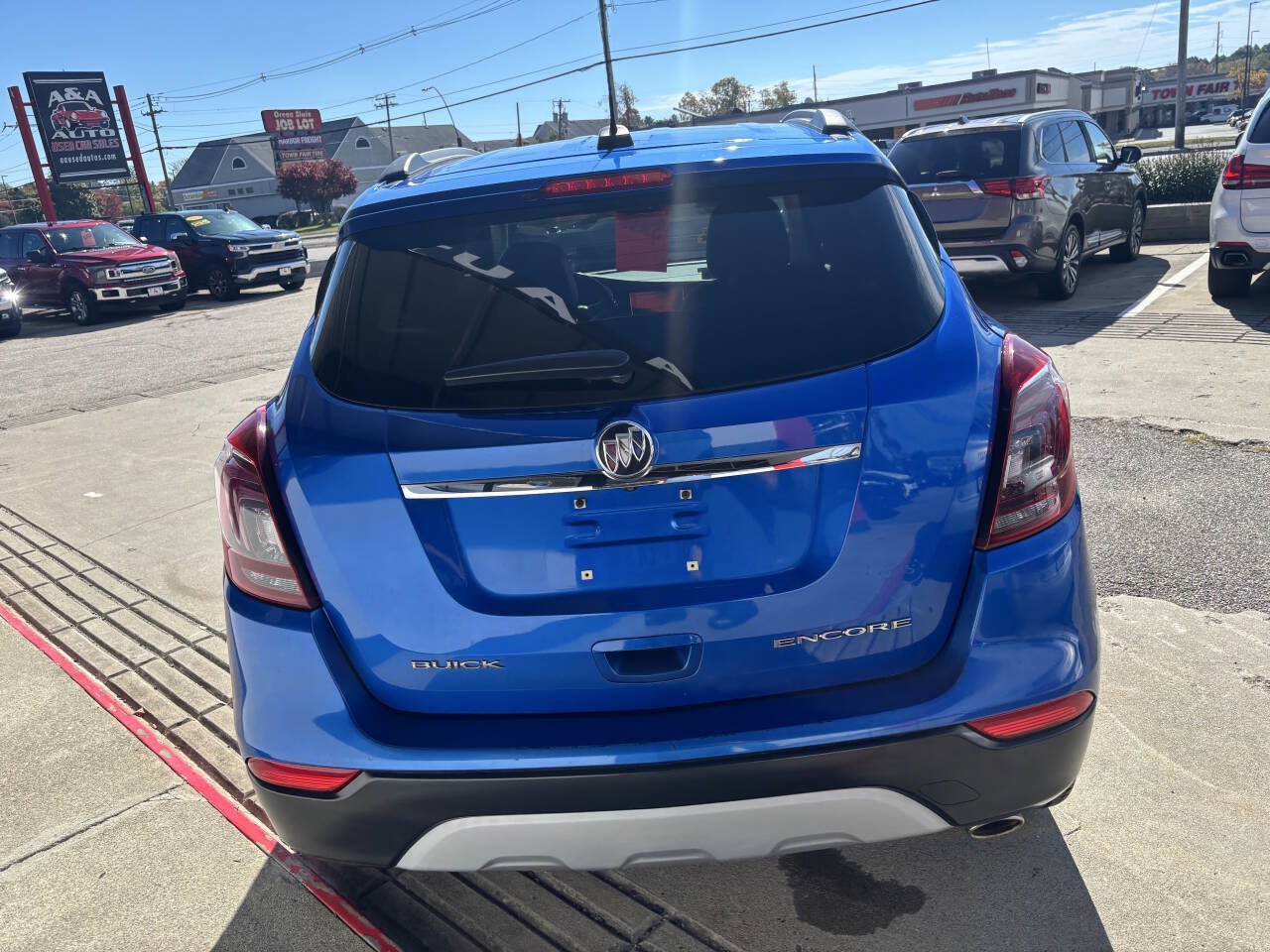Used 2017 Buick Encore Essence FWD image 17