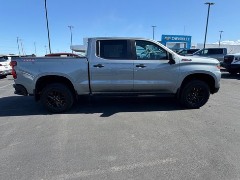 Used 2025 Chevrolet Silverado 1500 Custom Trail Boss w/ LPO, Dark Essentials Package AWD/4WD image 2