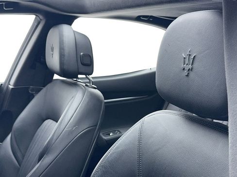 Used 2023 Maserati Ghibli Modena RWD image 34