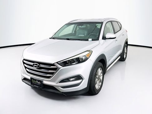 Used 2017 Hyundai Tucson SE Plus image 3