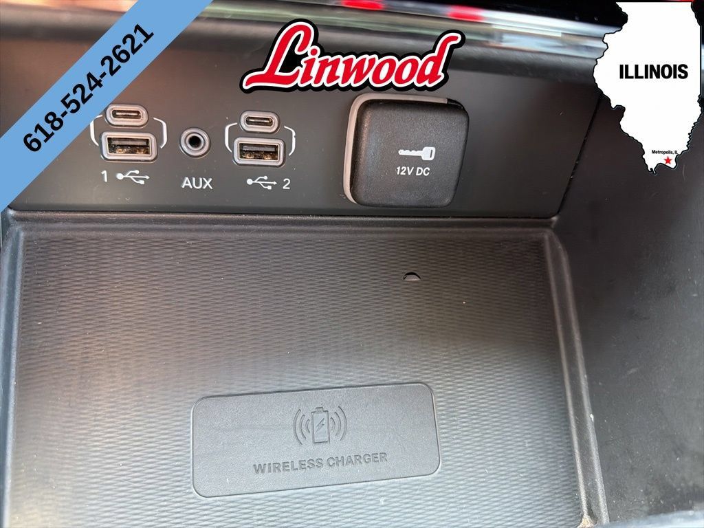 Used 2023 Jeep Grand Cherokee Laredo w/ Luxury Tech Group I AWD/4WD image 22