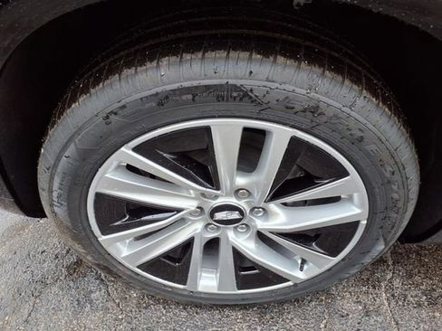 New 2026 Cadillac Vistiq Luxury image 12