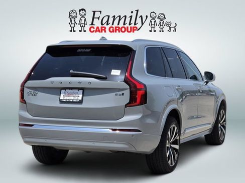 Used 2025 Volvo XC90 B5 Core w/ Climate Package AWD/4WD image 4