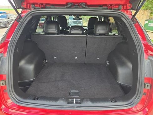 Used 2025 Jeep Compass Trailhawk AWD/4WD image 7