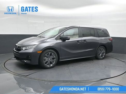 New 2026 Honda Odyssey Touring image 7