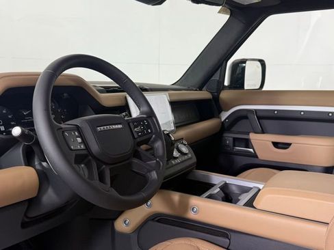 New 2025 Land Rover Defender 110 V8 image 39