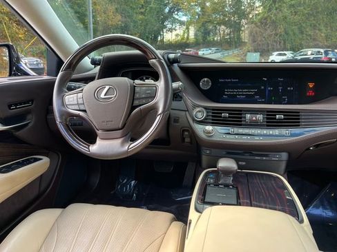 Used 2019 Lexus LS 500 F Sport image 17