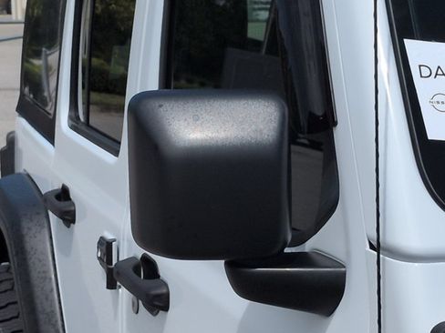 Used 2022 Jeep Wrangler Unlimited Sport AWD/4WD image 13