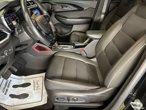 Used 2022 Chevrolet TrailBlazer RS w/ Convenience Package FWD image 20