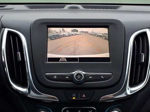 Used 2023 Chevrolet Equinox LT image 26