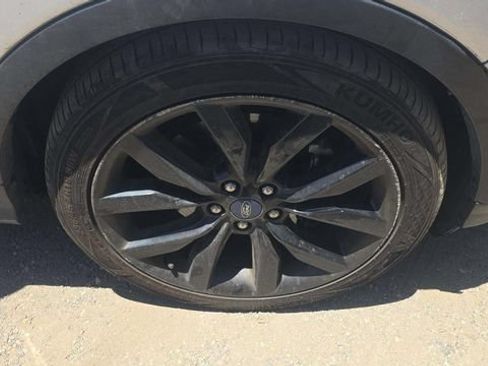 Used 2017 Ford Escape Titanium FWD image 13