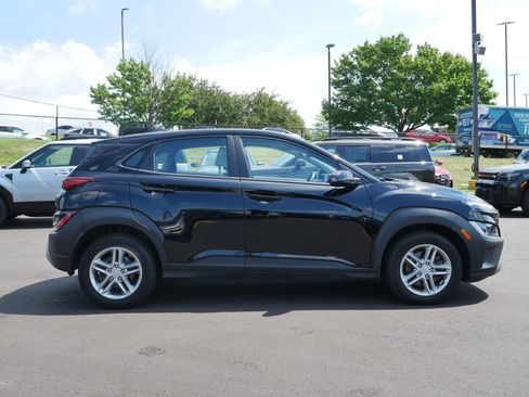 Used 2023 Hyundai Kona SE w/ Cargo Package AWD/4WD image 5