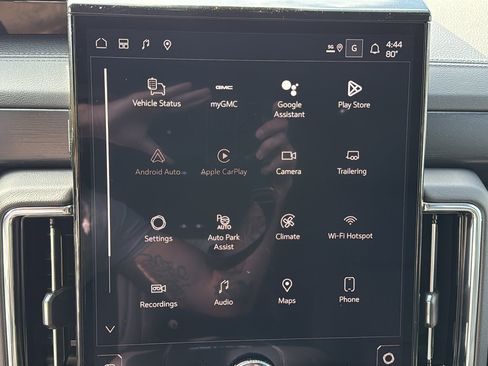New 2026 GMC Yukon XL Denali w/ Denali Reserve Package AWD/4WD image 13