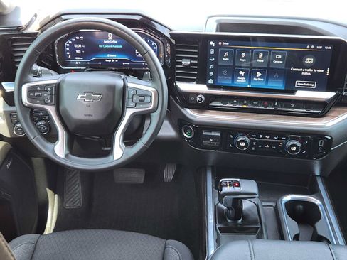 Used 2024 Chevrolet Silverado 1500 LT Trail Boss w/ Convenience Package II AWD/4WD image 25