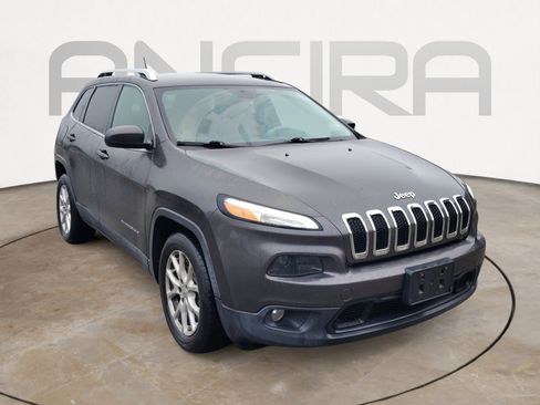 Used 2015 Jeep Cherokee Latitude image 2