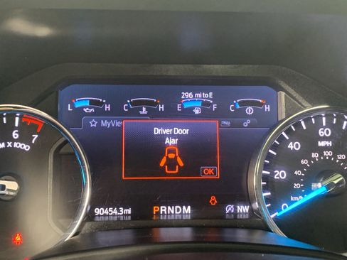 Used 2020 Ford Expedition XLT w/ Equipment Group 202A image 23