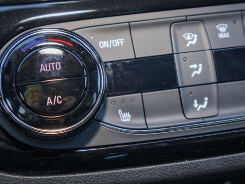 Certified 2025 Buick Envista Sport Touring w/ Convenience I Package image 22