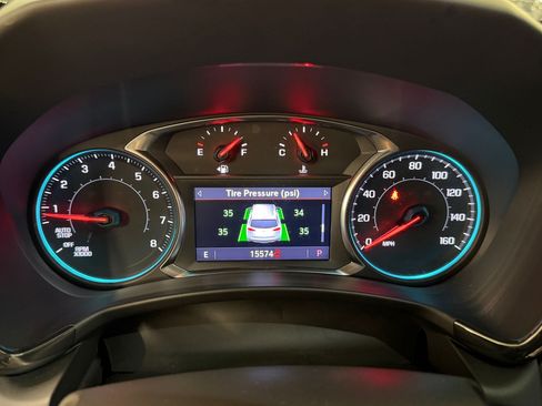 Used 2023 Chevrolet Equinox RS FWD image 21