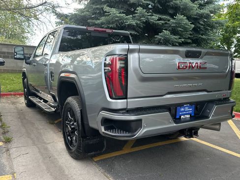 Used 2026 GMC Sierra 3500 AT4 AWD/4WD image 6