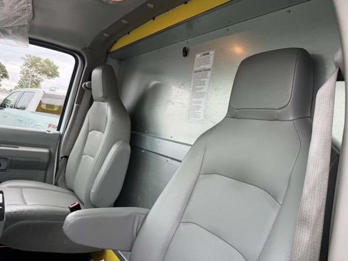 Used 2023 Ford E-350 and Econoline 350 Super Duty w/ Driver's Safety Package RWD image 13